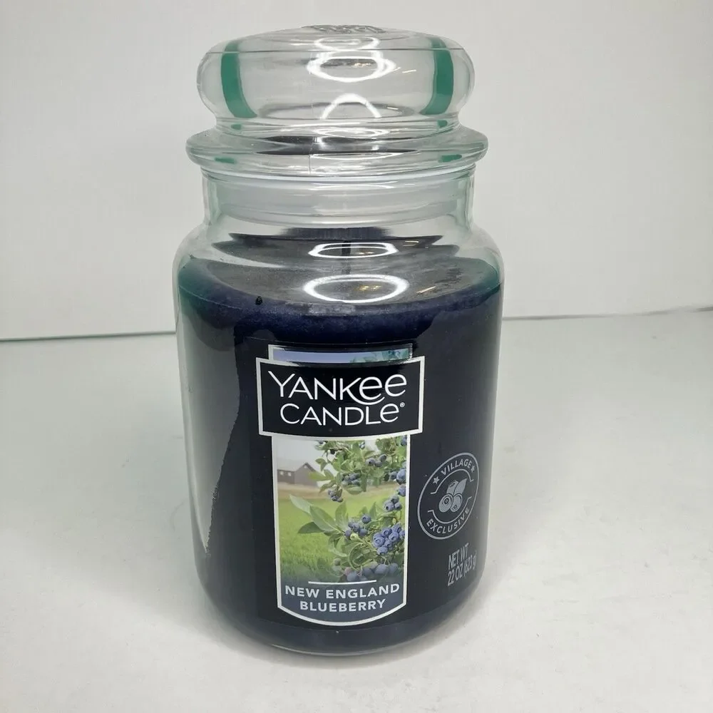 YANKEE CANDLE NEW ENGLAND BLUEBERRY LARGE JAR CANDLE 22 oz New Village Exclusive